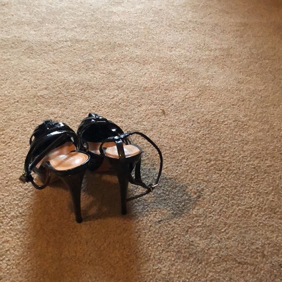 Black stilettos! - Picture 3 of 5